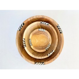 Round olive wood bowl x 3
